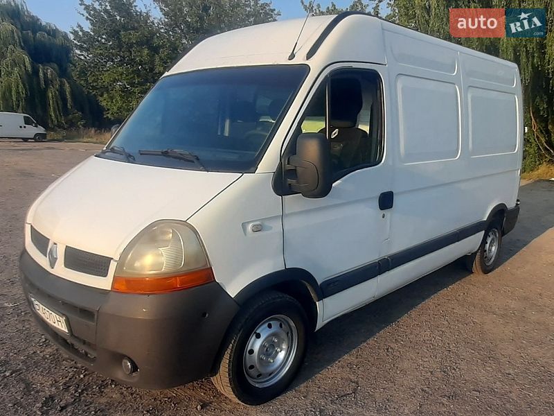 Вантажний фургон Renault Master 2004 в Рівному