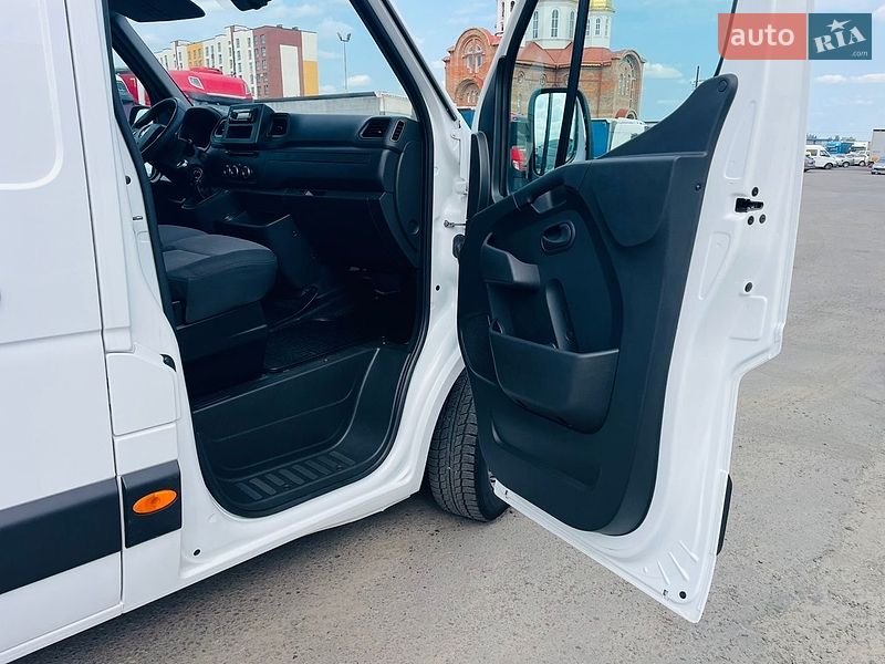 Вантажний фургон Renault Master 2021 в Ковелі