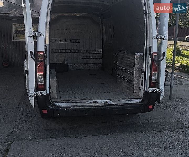 Вантажний фургон Renault Master 2012 в Києві
