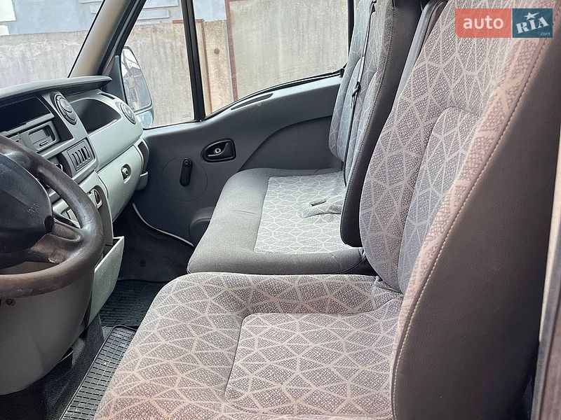 Мінівен Renault Master 2004 в Рівному