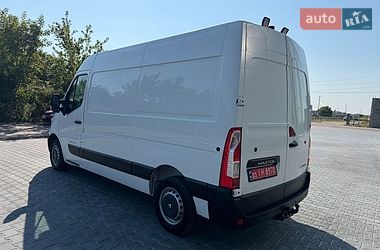 Вантажний фургон Renault Master 2015 в Тернополі