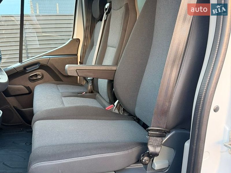 Вантажний фургон Renault Master 2022 в Ковелі