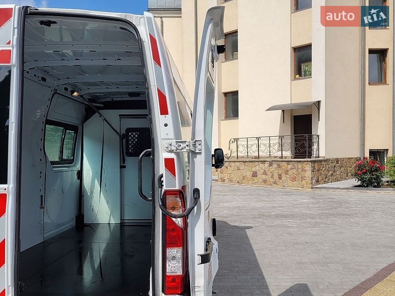 Вантажний фургон Renault Master 2025 в Тернополі