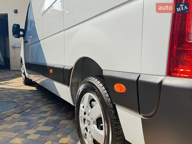 Вантажний фургон Renault Master 2022 в Києві