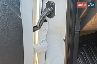 Вантажний фургон Renault Master 2022 в Києві