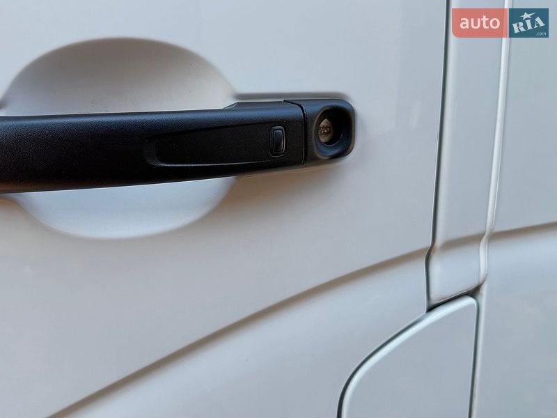 Вантажний фургон Renault Master 2022 в Києві