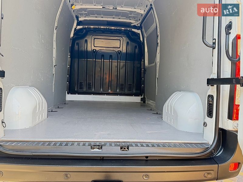 Вантажний фургон Renault Master 2022 в Києві