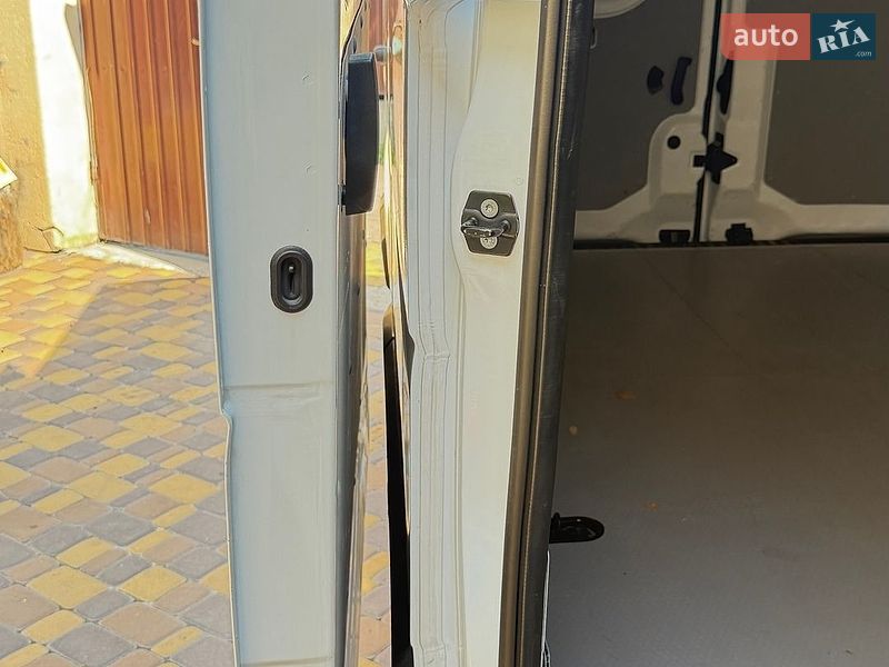 Вантажний фургон Renault Master 2022 в Києві