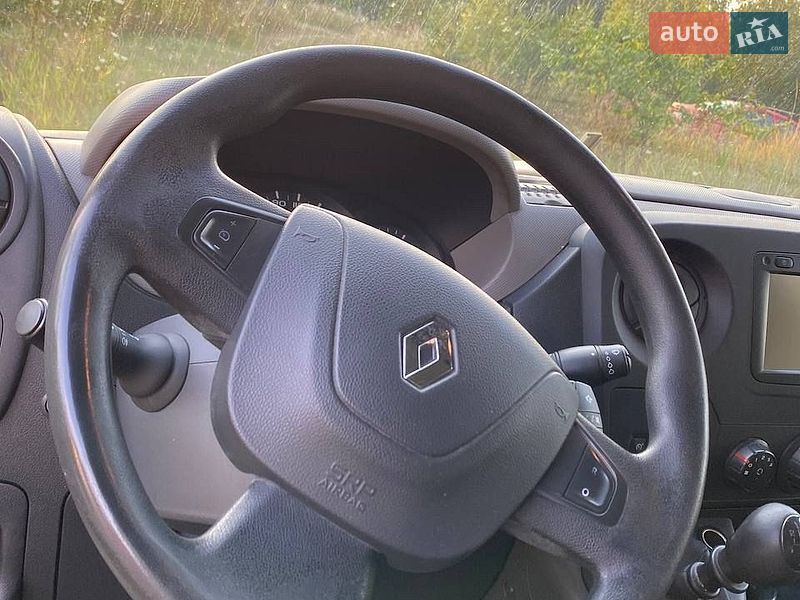 Інші вантажівки Renault Master 2017 в Бишеві