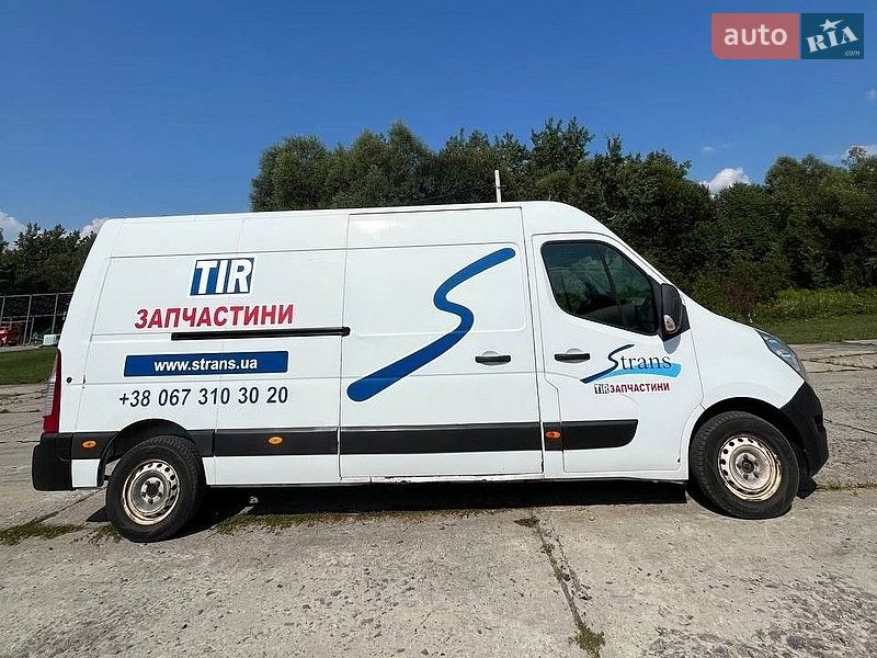 Вантажний фургон Renault Master 2014 в Львові