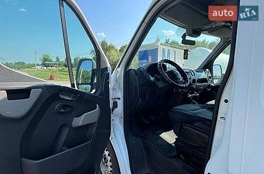 Вантажний фургон Renault Master 2014 в Львові