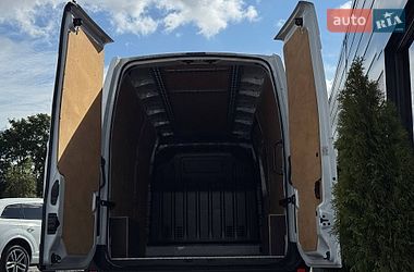 Вантажний фургон Renault Master 2021 в Рівному