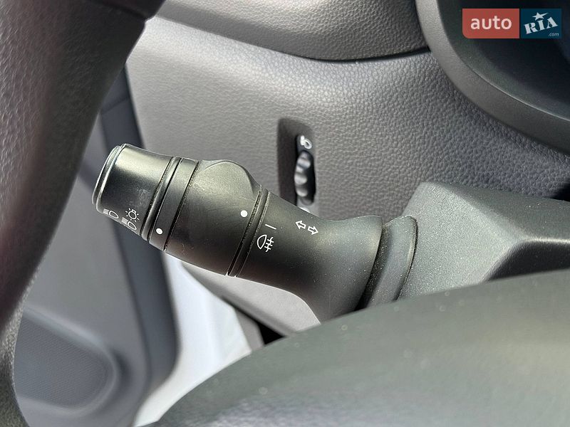 Вантажний фургон Renault Master 2021 в Рівному