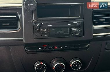 Вантажний фургон Renault Master 2021 в Рівному