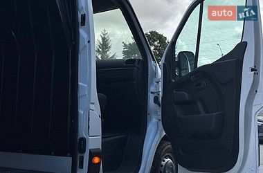 Вантажний фургон Renault Master 2021 в Рівному