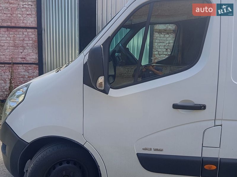 Мінівен Renault Master 2012 в Чернігові