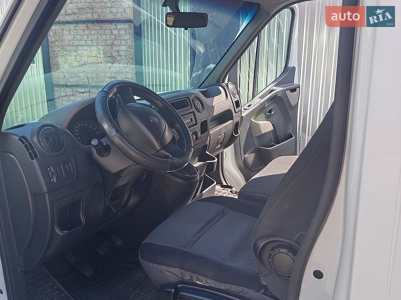 Мінівен Renault Master 2012 в Чернігові