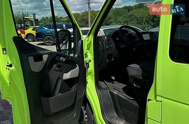Вантажопасажирський фургон Renault Master 2017 в Великій Багачці