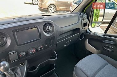 Вантажопасажирський фургон Renault Master 2017 в Великій Багачці