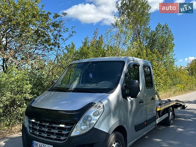 Автовоз Renault Master 2015 в Рівному