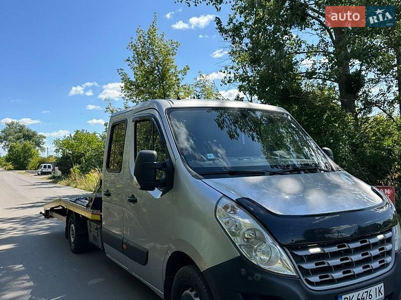 Автовоз Renault Master 2015 в Рівному