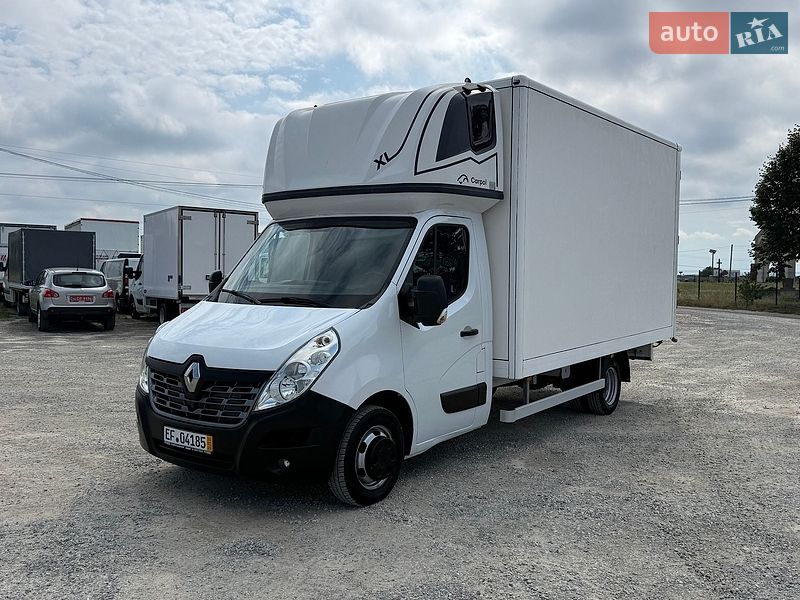 Вантажний фургон Renault Master 2018 в Львові