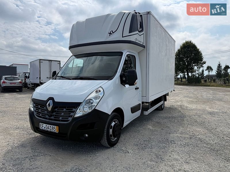 Вантажний фургон Renault Master 2018 в Львові