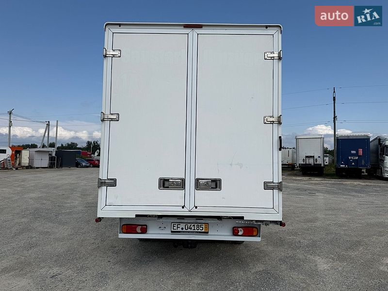 Вантажний фургон Renault Master 2018 в Львові