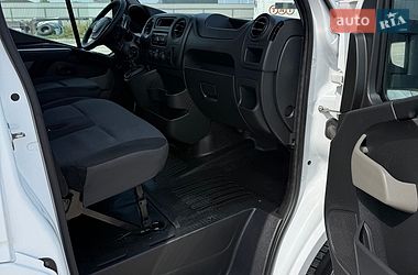 Вантажний фургон Renault Master 2018 в Львові