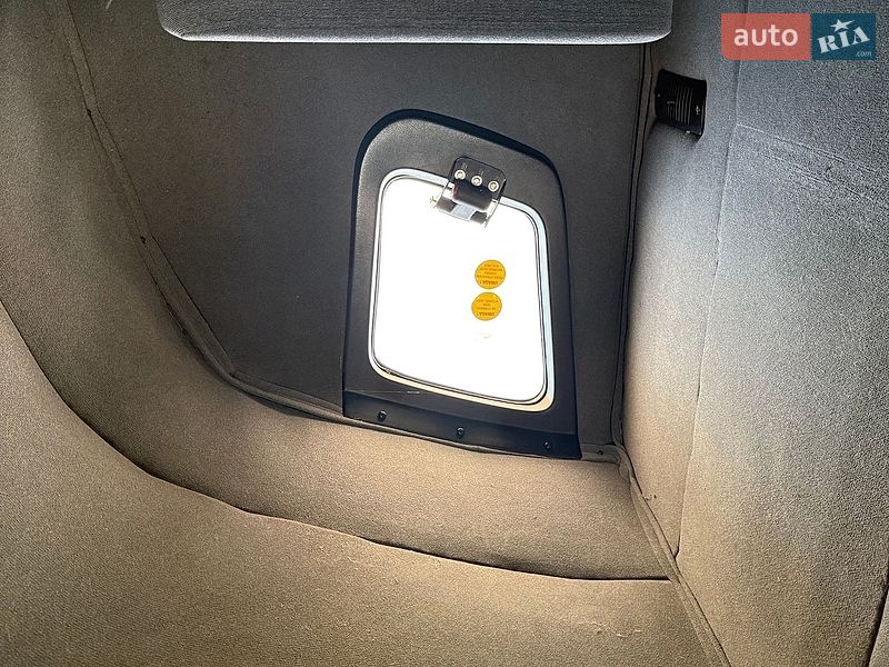 Вантажний фургон Renault Master 2018 в Львові