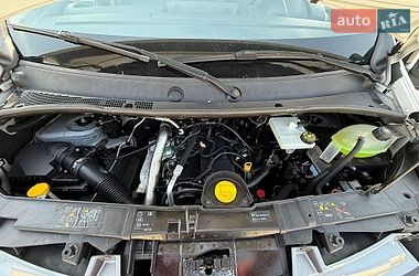 Вантажний фургон Renault Master 2018 в Львові
