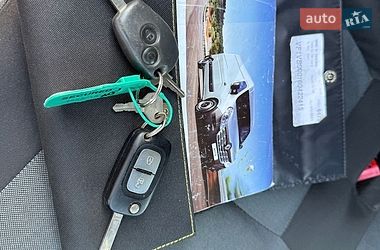 Вантажний фургон Renault Master 2018 в Львові