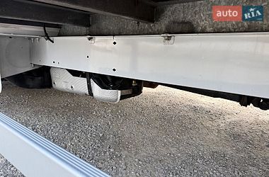 Вантажний фургон Renault Master 2018 в Львові