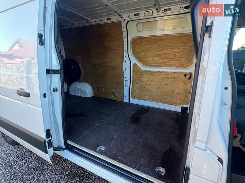 Вантажний фургон Renault Master 2022 в Львові