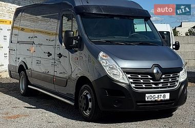 Вантажний фургон Renault Master 2018 в Рівному