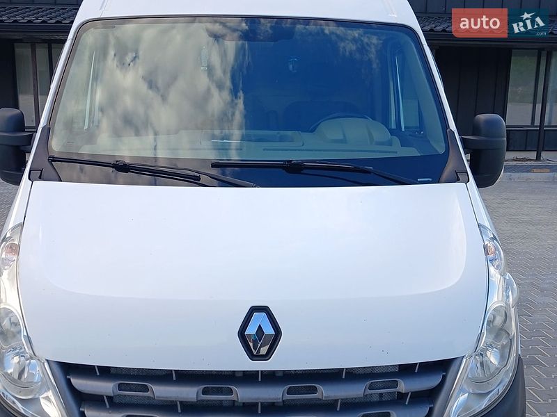 Вантажний фургон Renault Master 2013 в Теребовлі
