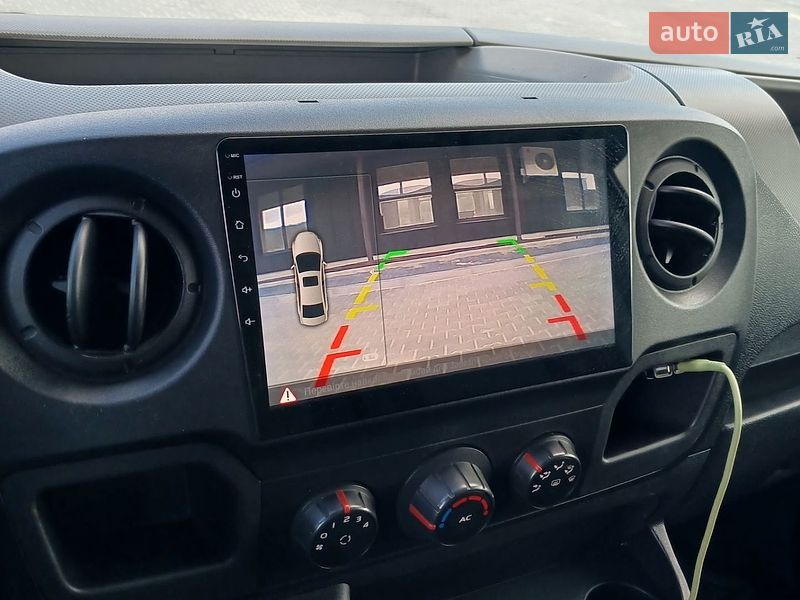 Вантажний фургон Renault Master 2013 в Теребовлі
