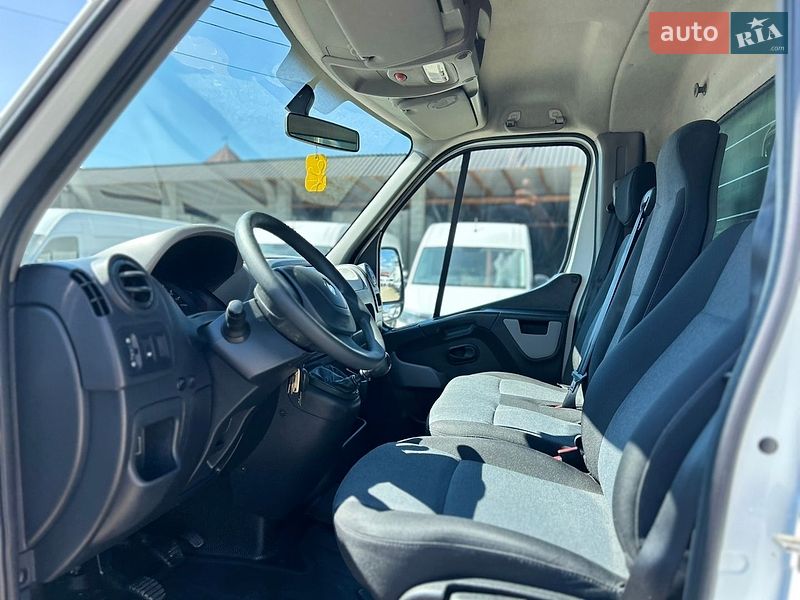 Грузовой фургон Renault Master 2018 в Хусте
