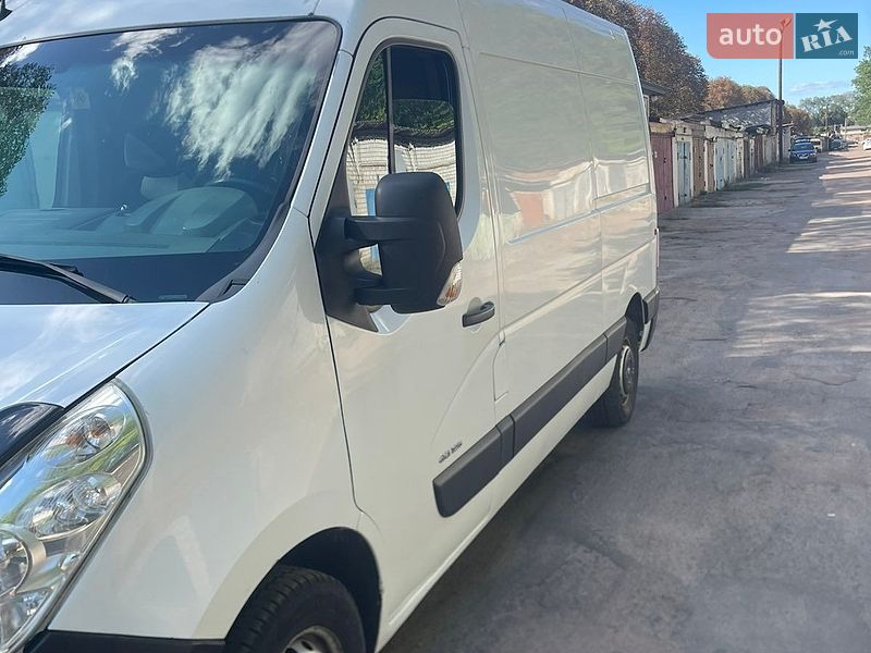Грузовой фургон Renault Master 2012 в Житомире