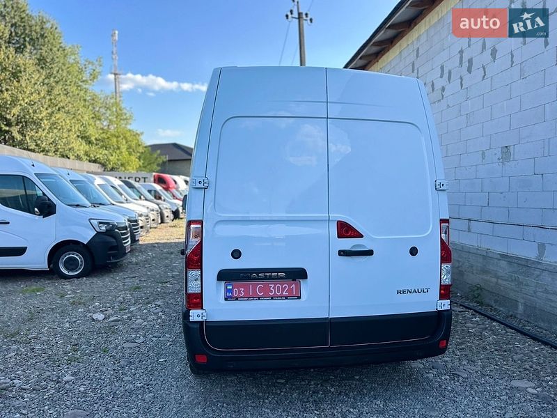 Грузовой фургон Renault Master 2021 в Хусте