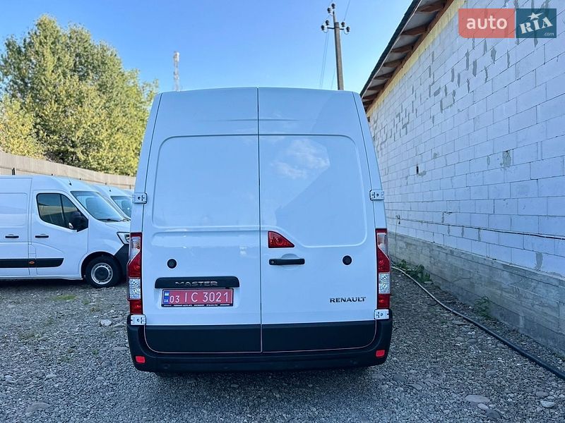 Грузовой фургон Renault Master 2021 в Хусте
