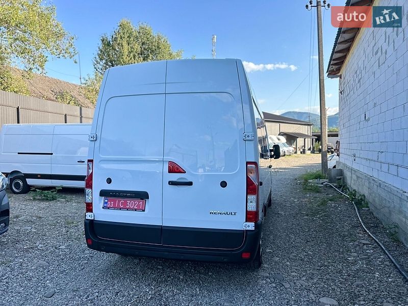 Грузовой фургон Renault Master 2021 в Хусте