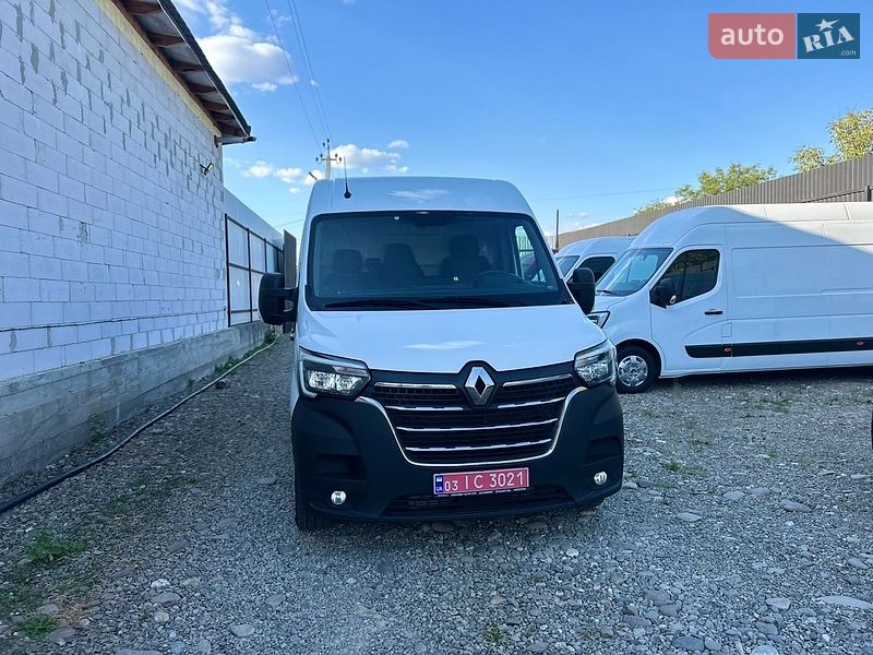 Грузовой фургон Renault Master 2021 в Хусте