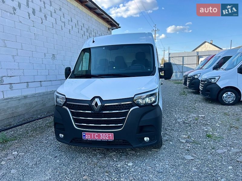 Грузовой фургон Renault Master 2021 в Хусте