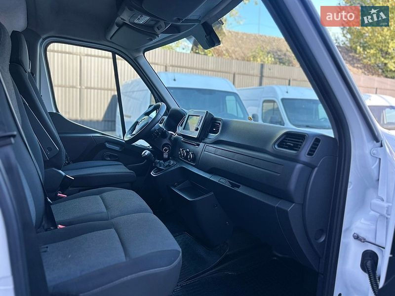 Грузовой фургон Renault Master 2021 в Хусте
