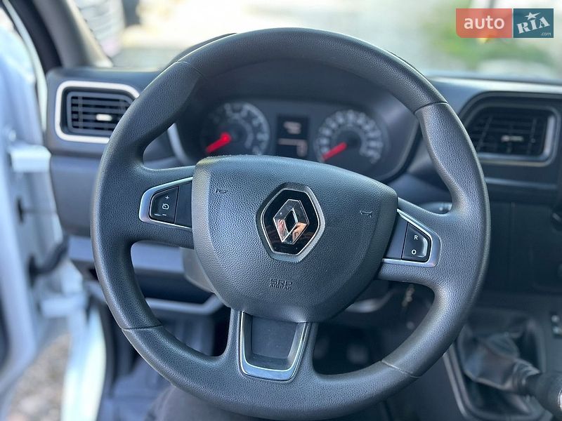 Грузовой фургон Renault Master 2021 в Хусте