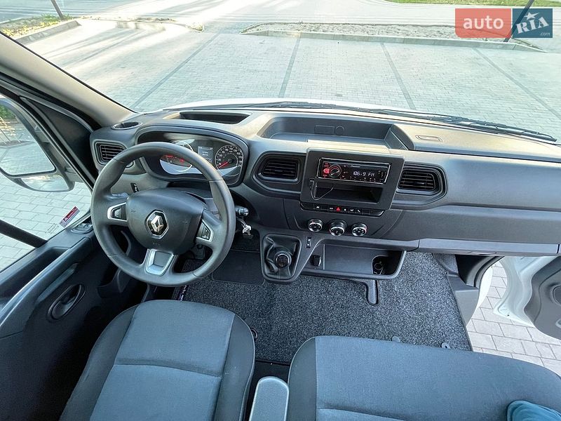 Вантажний фургон Renault Master 2021 в Луцьку