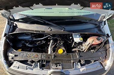Грузовой фургон Renault Master 2017 в Луцке