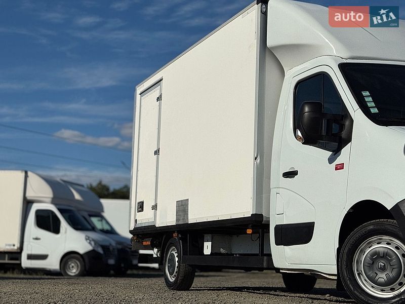 Грузовой фургон Renault Master 2017 в Луцке