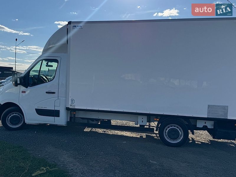 Грузовой фургон Renault Master 2017 в Луцке